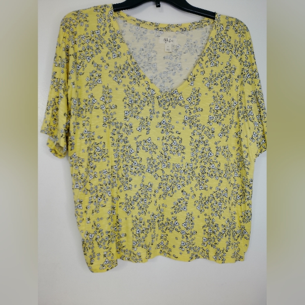 Style & Co Yellow Floral V-Neck Tee